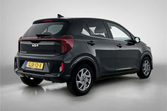 Kia Picanto (2024) thumbnail 3