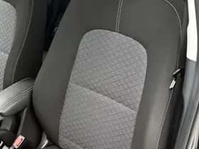 Kia Picanto (2024) thumbnail 32