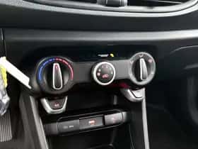 Kia Picanto (2024) thumbnail 10