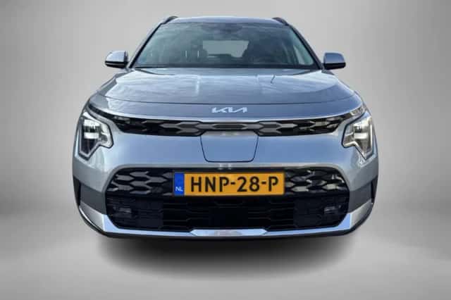 Kia Niro_EV (2025) thumbnail 2