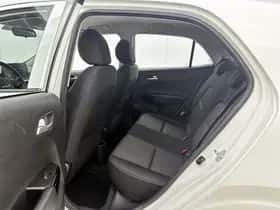 Kia Picanto (2023) thumbnail 16