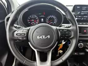 Kia Picanto (2023) thumbnail 17