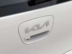 Kia Picanto (2023) thumbnail 18
