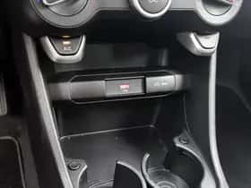 Kia Picanto (2023) thumbnail 23