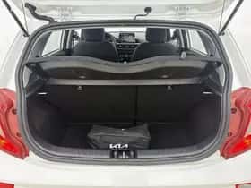 Kia Picanto (2023) thumbnail 26
