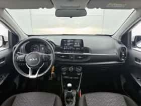 Kia Picanto (2023) thumbnail 5