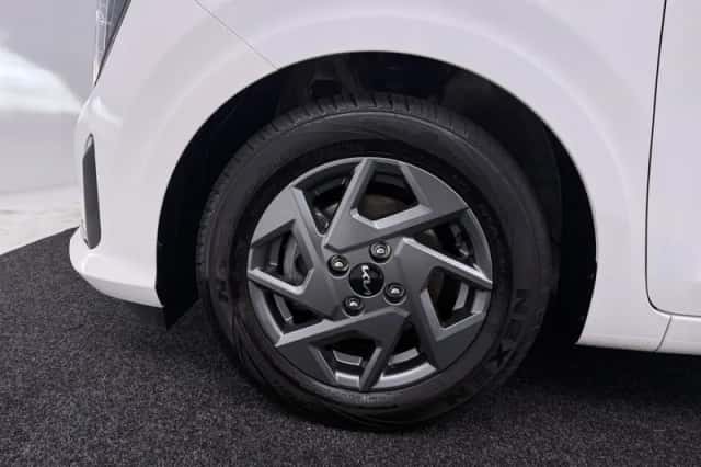 Kia Picanto (2025) thumbnail 4