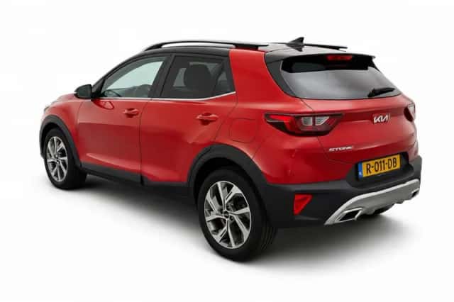 Kia Stonic (2022) thumbnail 2