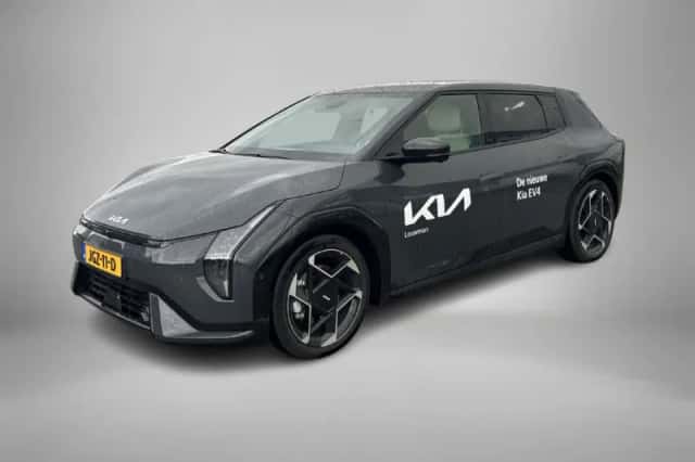 Kia EV4 (2025) thumbnail 1