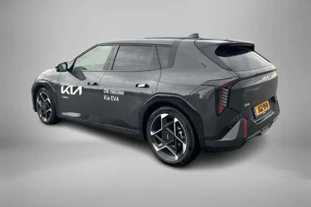 Kia EV4 (2025) thumbnail 3