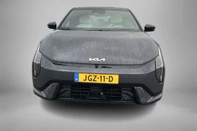 Kia EV4 (2025) thumbnail 4