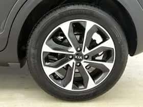 Kia Stonic (2018) thumbnail 22