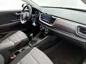 Kia Stonic (2018) thumbnail 6
