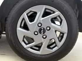 Kia Picanto (2024) thumbnail 23