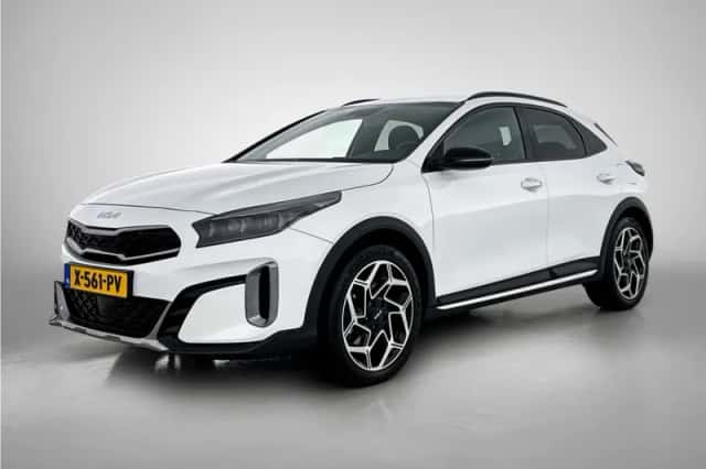 Kia XCeed (2024) thumbnail 1