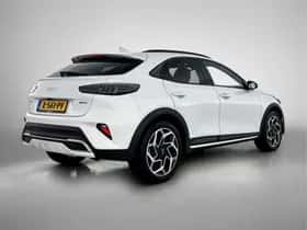 Kia XCeed (2024) thumbnail 2