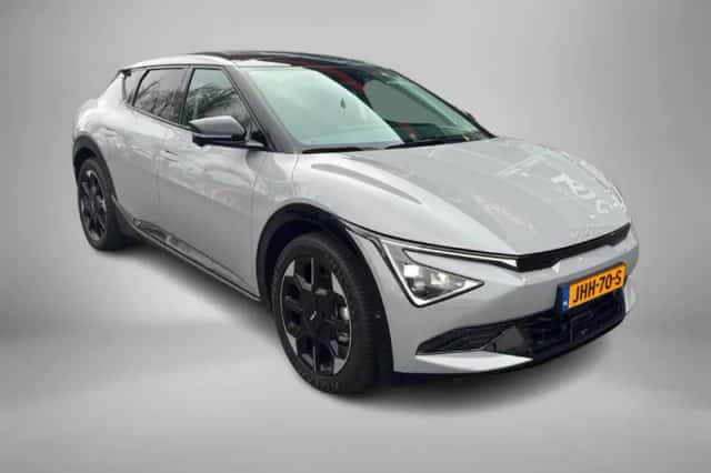 Kia EV6 (2025) thumbnail 2