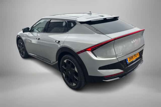 Kia EV6 (2025) thumbnail 4