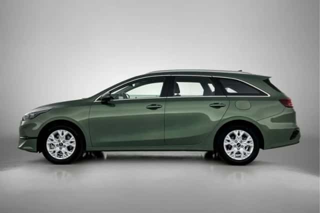 Kia Ceed_Sportswagon (2024) thumbnail 3