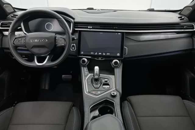 Lynk & Co 01 (2024) thumbnail 5