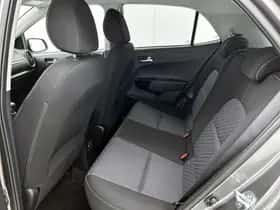 Kia Picanto (2024) thumbnail 17