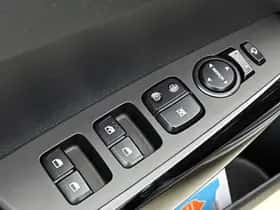 Kia Picanto (2024) thumbnail 21