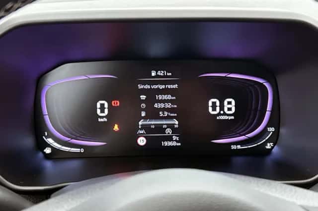 Kia Picanto (2024) thumbnail 6