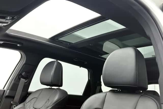 Kia Sorento (2021) thumbnail 4