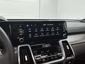 Kia Sorento (2021) thumbnail 8