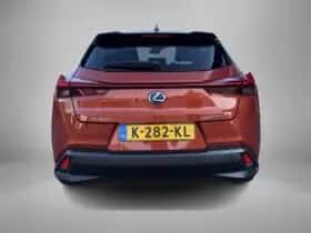 Lexus UX (2020) thumbnail 7