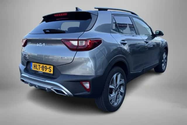Kia Stonic (2025) thumbnail 5
