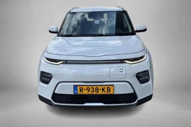 Kia Soul EV (2022) thumbnail 5