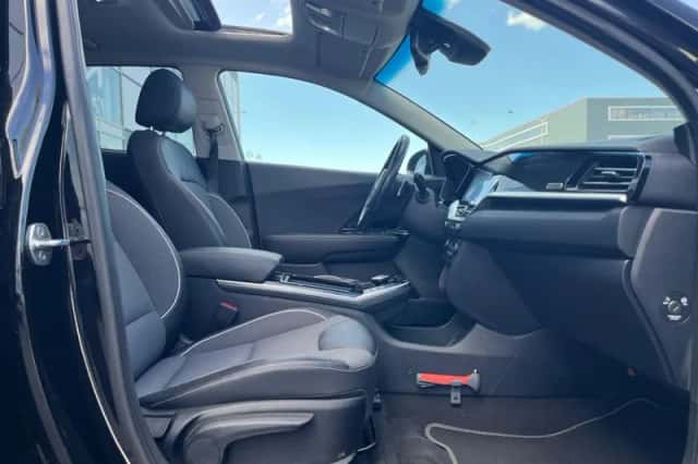 Kia Niro EV (2021) thumbnail 4