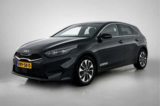 Kia Ceed (2025) thumbnail 1