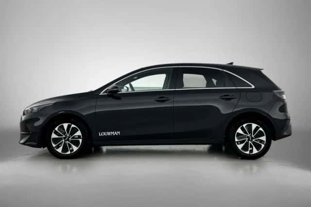 Kia Ceed (2025) thumbnail 3