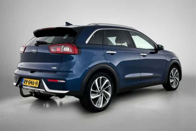 Kia Niro (2018) thumbnail 2