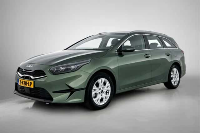 Kia Ceed_Sportswagon (2024) thumbnail 1