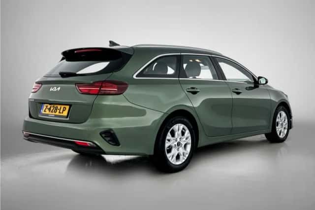 Kia Ceed_Sportswagon (2024) thumbnail 2