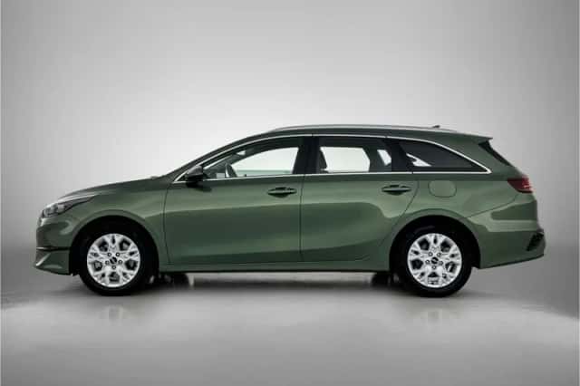 Kia Ceed_Sportswagon (2024) thumbnail 3
