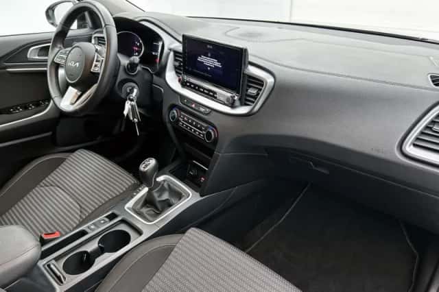 Kia Ceed_Sportswagon (2024) thumbnail 6