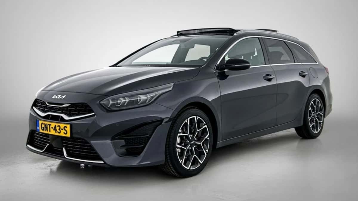 Kia Ceed_Sportswagon (2024) — foto 1