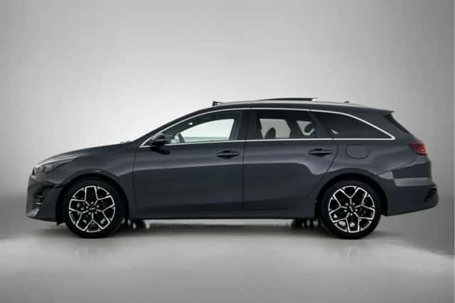 Kia Ceed_Sportswagon (2024) thumbnail 3