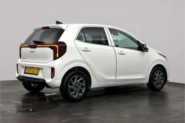 Kia Picanto (2025) thumbnail 2