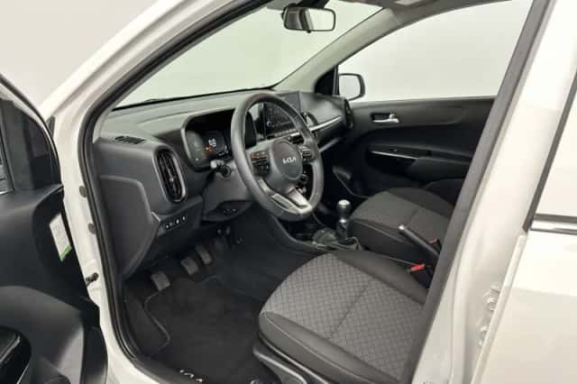 Kia Picanto (2025) thumbnail 4