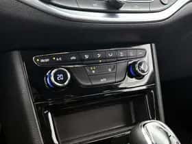 Opel Astra (2019) thumbnail 9