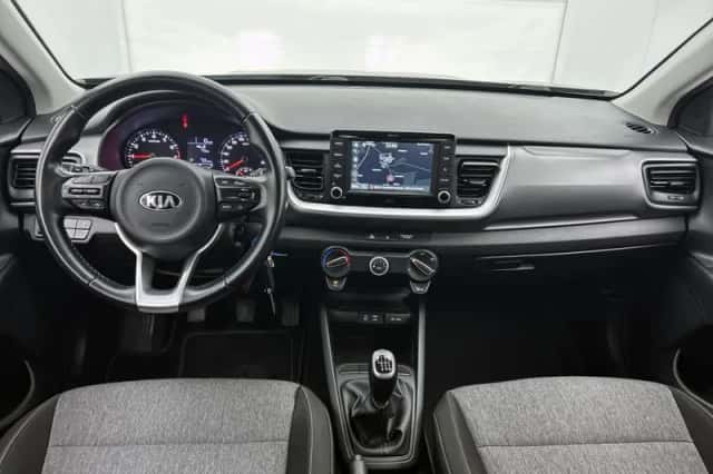 Kia Stonic (2018) thumbnail 4