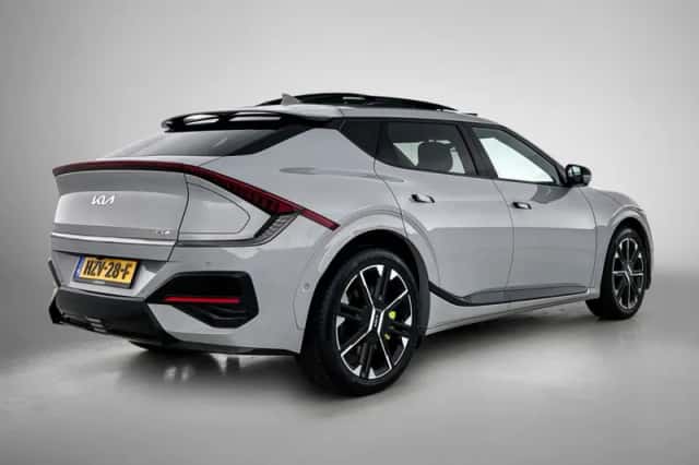 Kia EV6 (2025) thumbnail 2