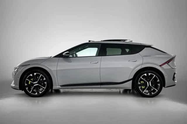 Kia EV6 (2025) thumbnail 3
