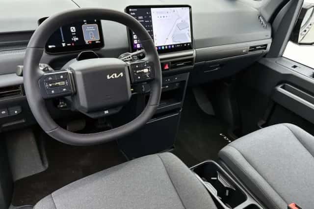 Kia PV5 (2025) thumbnail 4