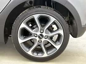 Kia Picanto (2023) thumbnail 23